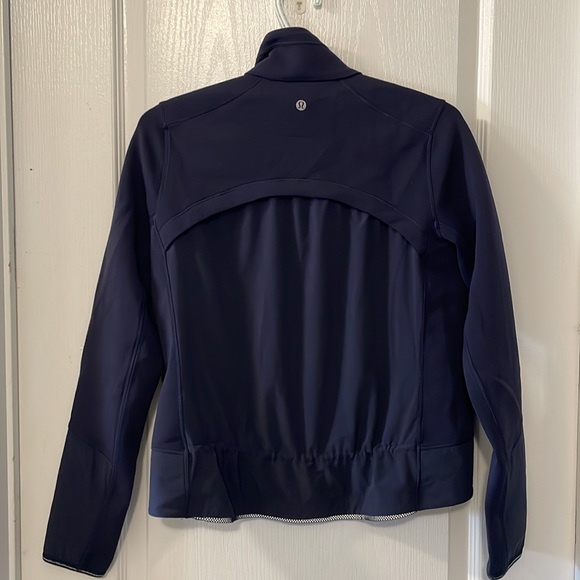 Lululemon Sweater/ Jacket. Size 6. Navy Blue - Picture 2 of 5